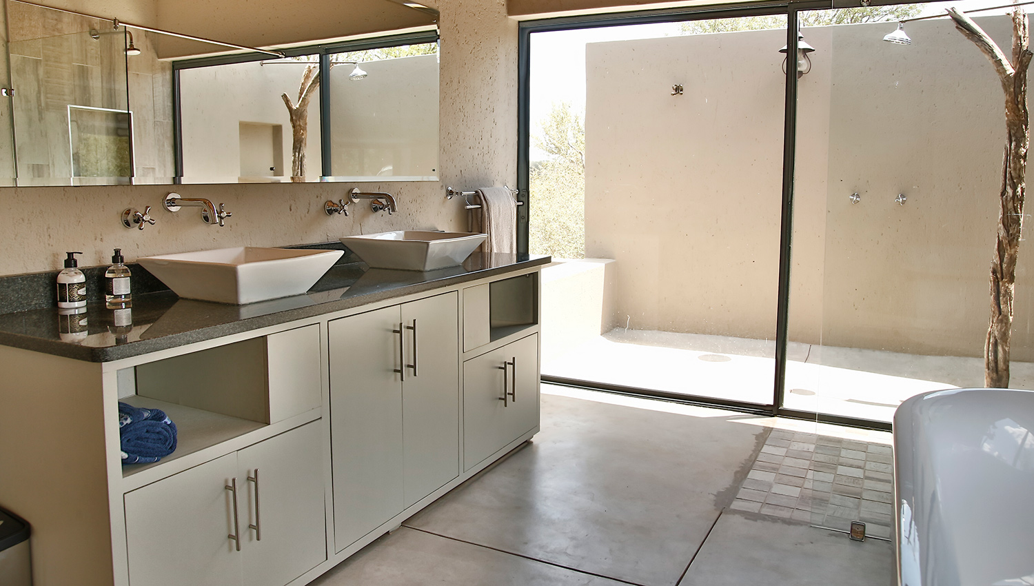 Bathroom cabinets