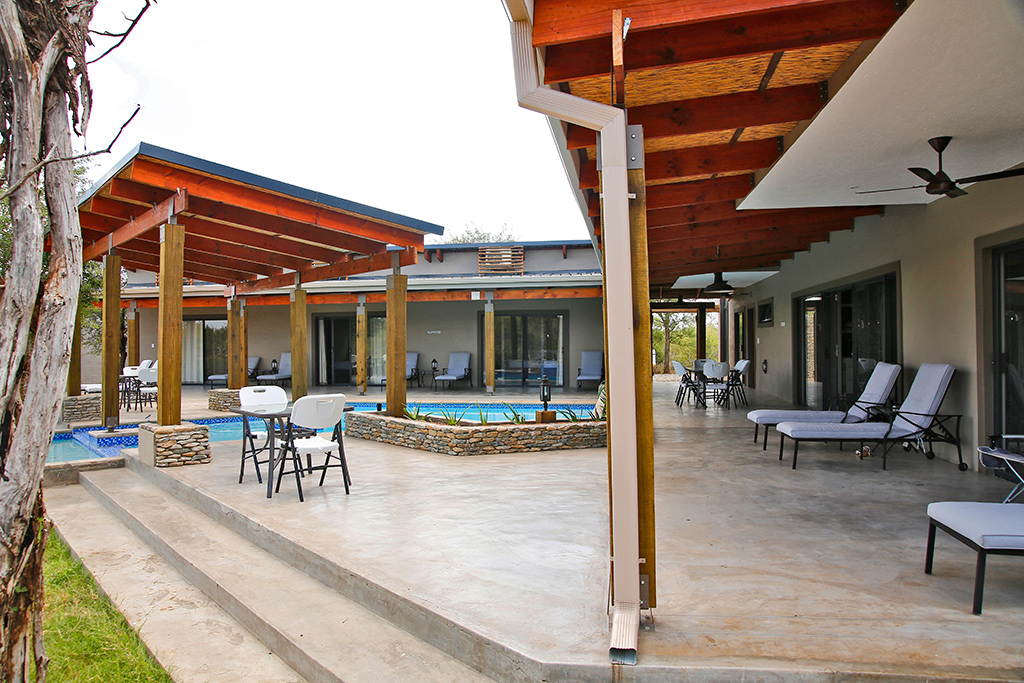 Pool and patio